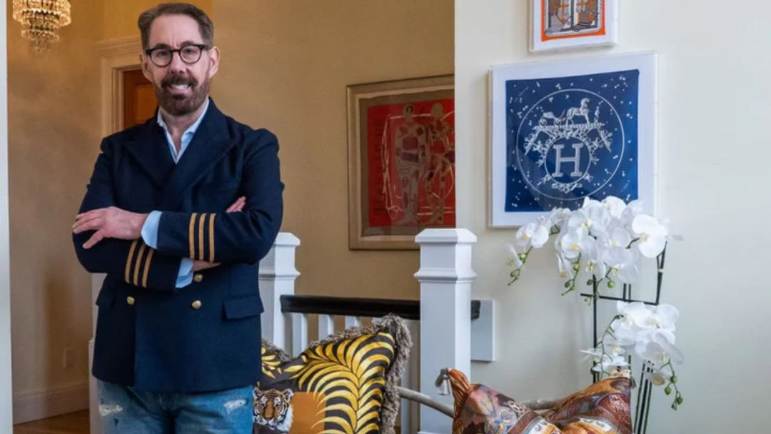 Vintage Luxe Up: Where Vintage Luxury Meets Modern Artistry in Sustainable Fashion