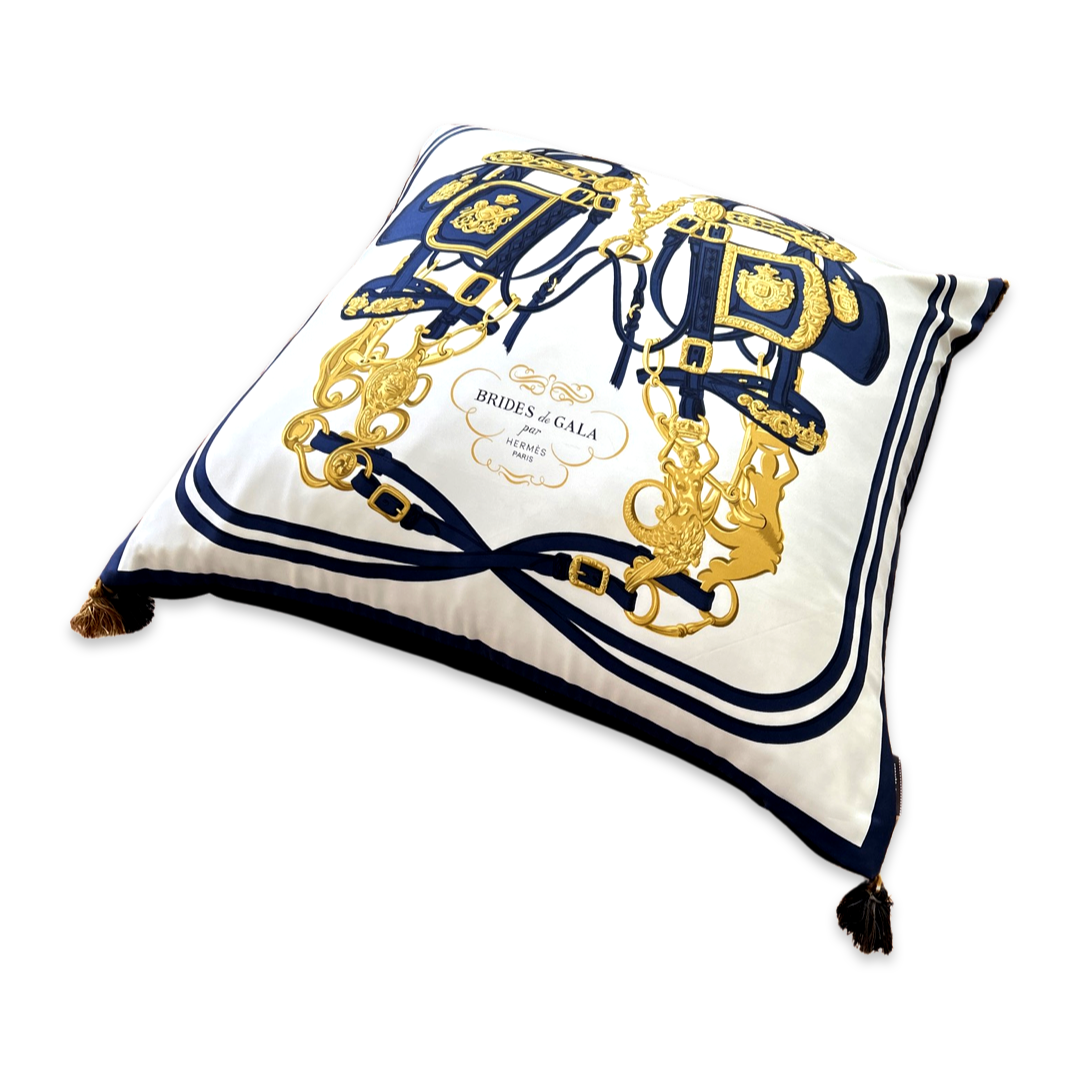 HERMES Vintage Brides de Gala Navy Silk Scarf Pillow – Vintage Luxe Up