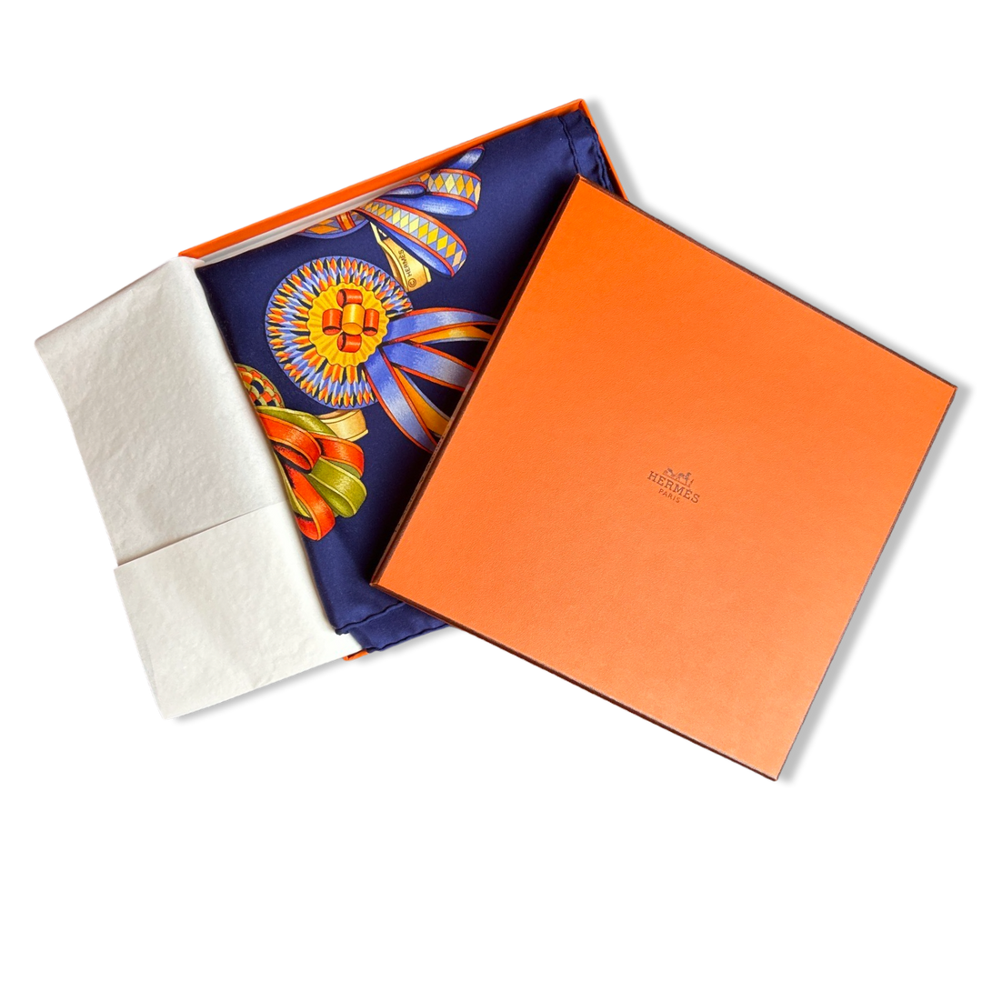 Scarf Gift Boxes with Ribbon