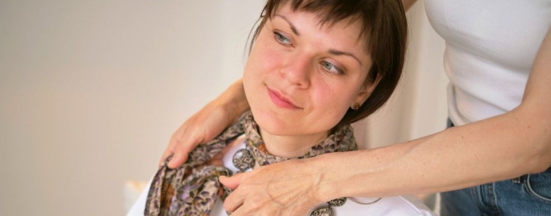 From Iconic Hermès Scarf to Luxury Pieces: Couvertures et Tenues du Jour