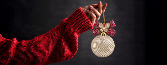 One-Of-A-Kind Vintage Christmas Ornaments to Make Your Collection Special