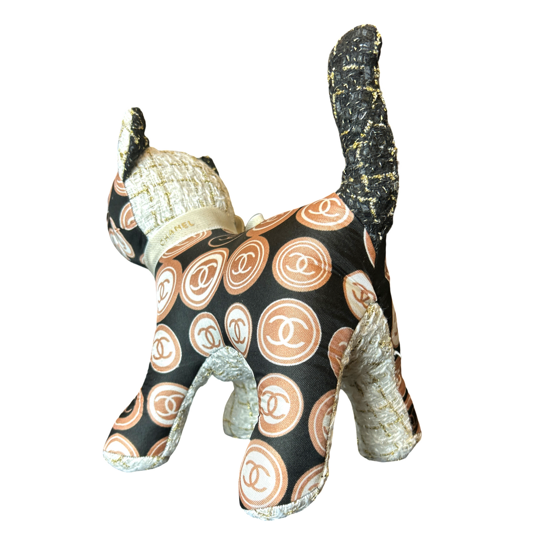 Chanel CC Logo Scarf | Patchwork Kitten at Vintage Luxe Up