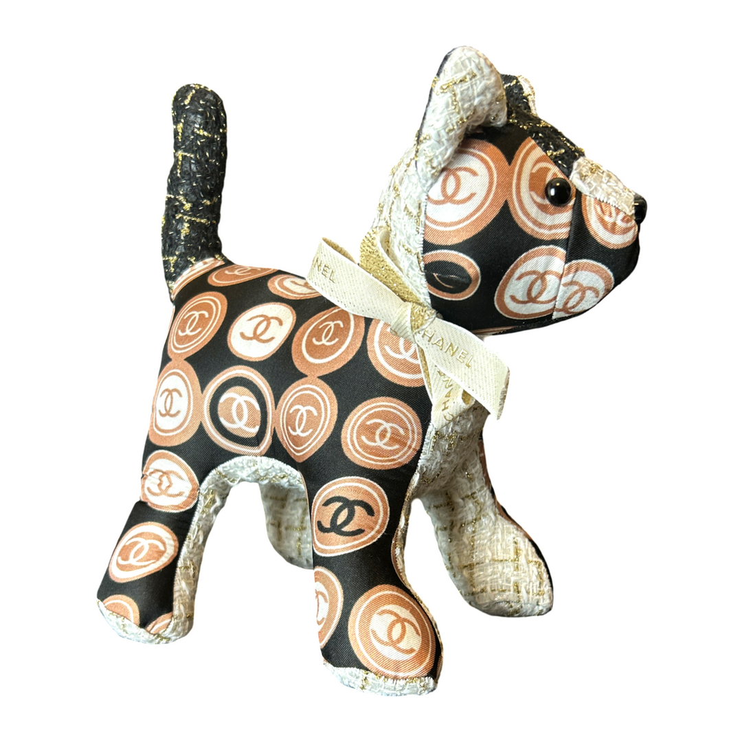 Chanel CC Logo Scarf | Patchwork Kitten at Vintage Luxe Up
