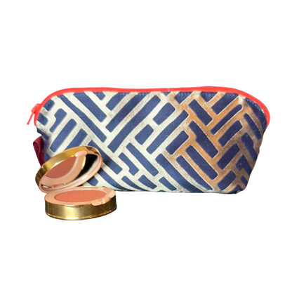 Logo Bouquet Vintage Silk Scarf Beauty Bag