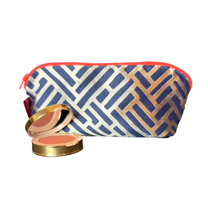 Logo Bouquet Vintage Silk Scarf Beauty Bag