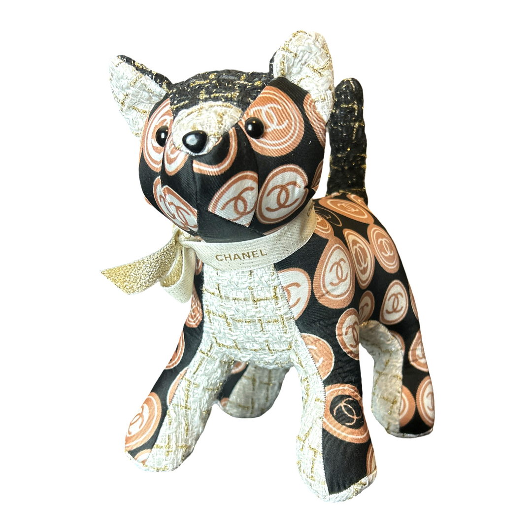 Chanel CC Logo Scarf | Patchwork Kitten at Vintage Luxe Up