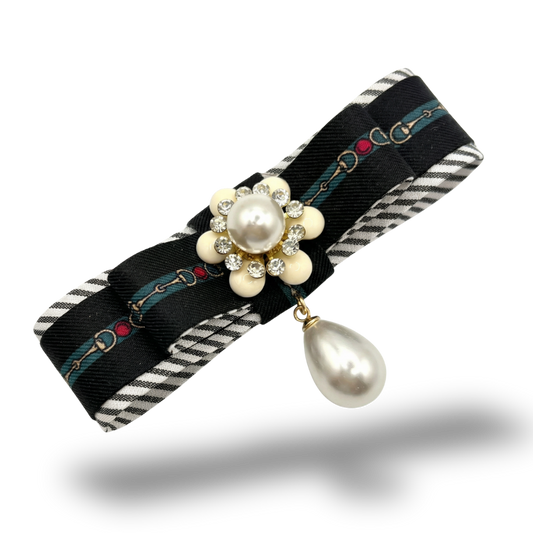 Gucci Silk Necktie Bar Brooch Luxury Accessory