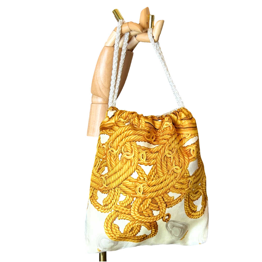 Chanel CC Logo Ivory Scarf | Chanel Crossbody Bag at Vintage Luxe Up