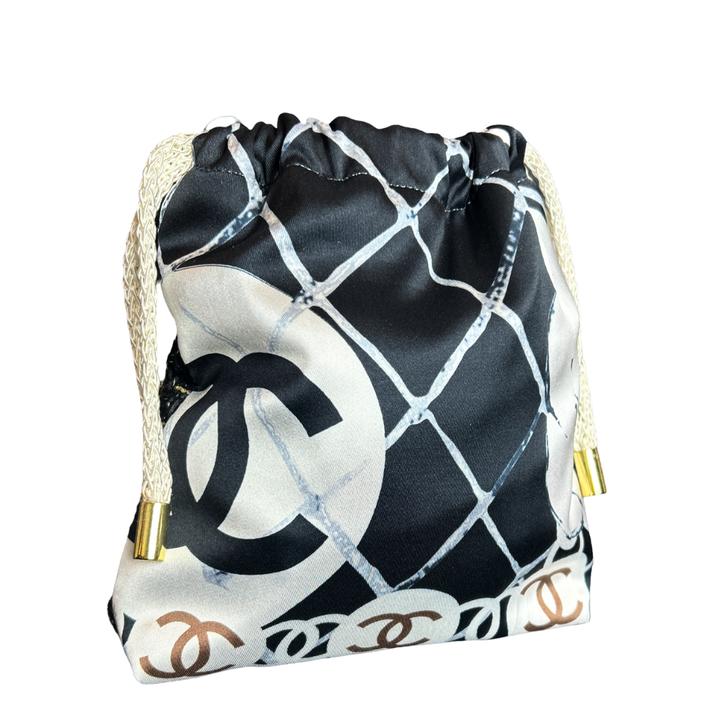 Chanel CC Logo Camellia Noir Scarf | Chanel Crossbody Bag at Vintage Luxe Up