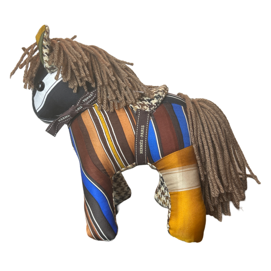 Hermes Couvertures et Tenues du Jour Pony at Vintage Luxe Up