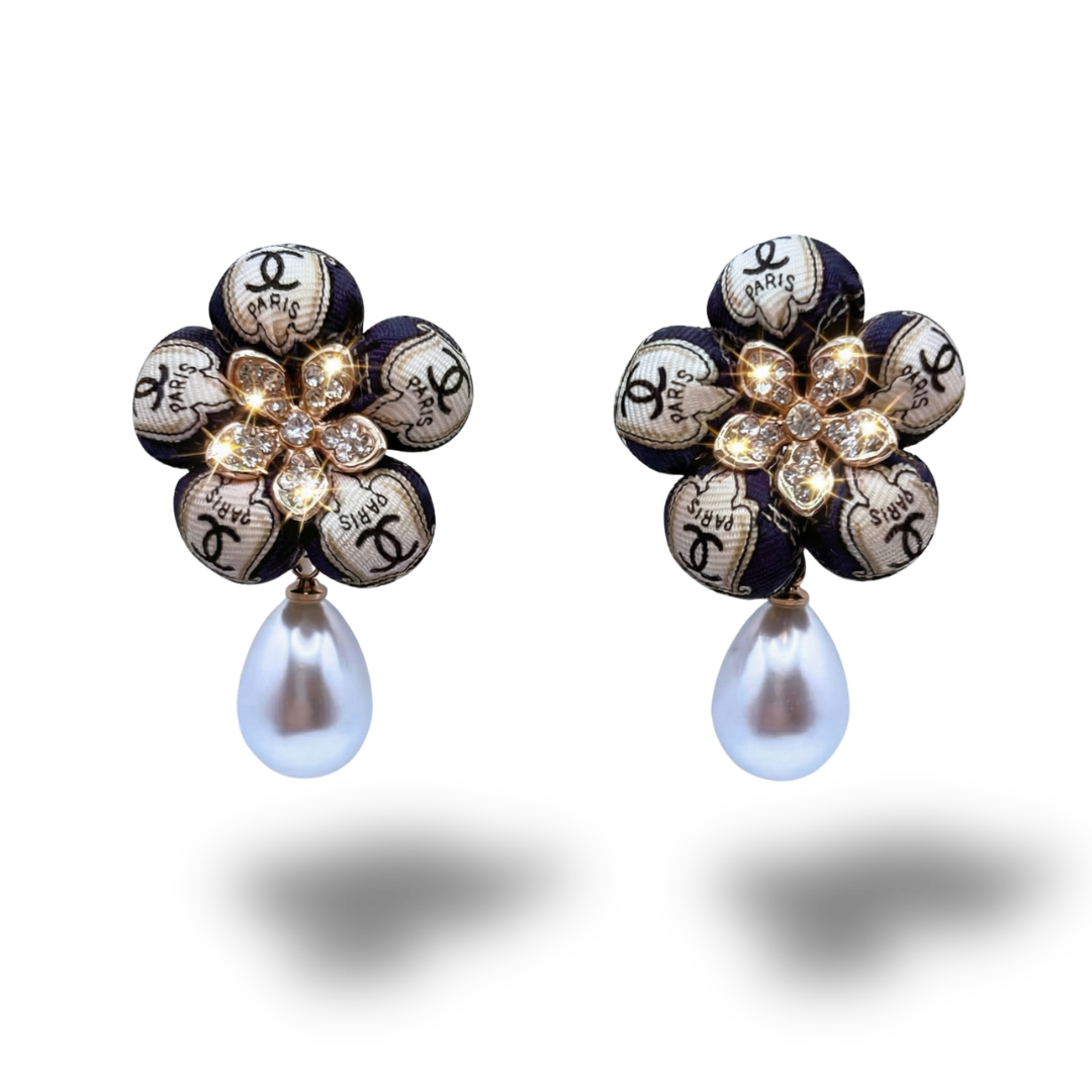Chanel CC Logo Drop Earrings in Gold