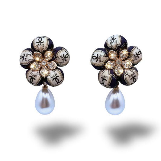 Chanel CC Logo Drop Earrings in Gold
