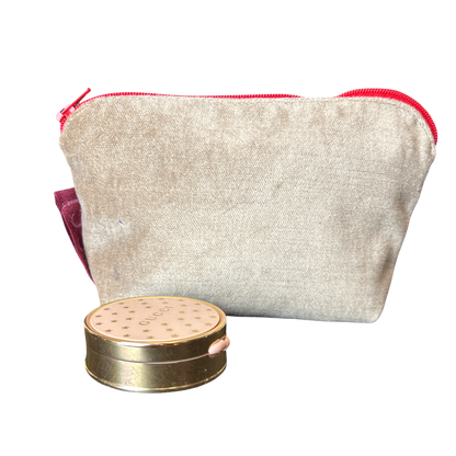 Gucci GG Logo Floral Scarf Beauty Bag | Vintage Luxe Up