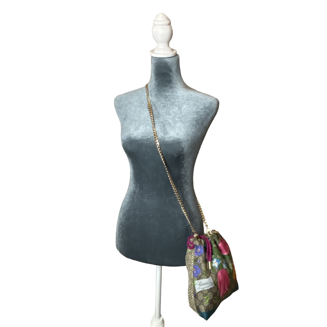 Gucci GG Flora Scarf | Gucci Crossbody Bag