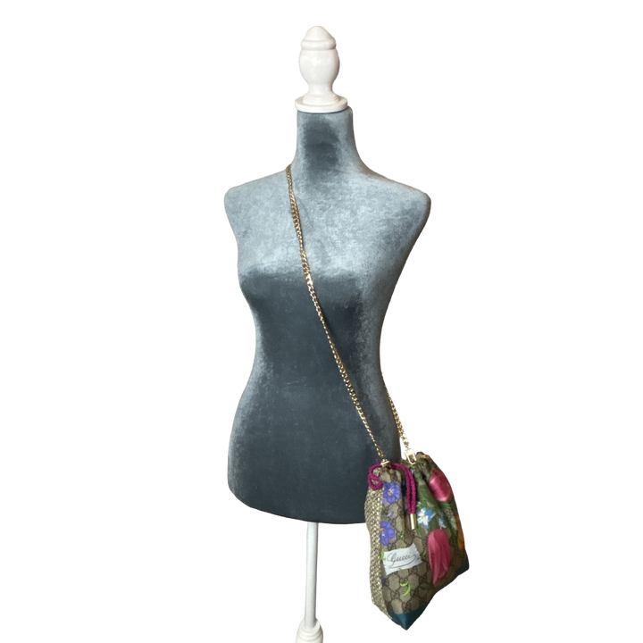 Gucci GG Flora Scarf | Gucci Crossbody Bag