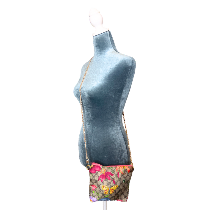 Gucci GG Logo Flora Scarf | Gucci Crossbody Bag exclusively at Vintage Luxe Up