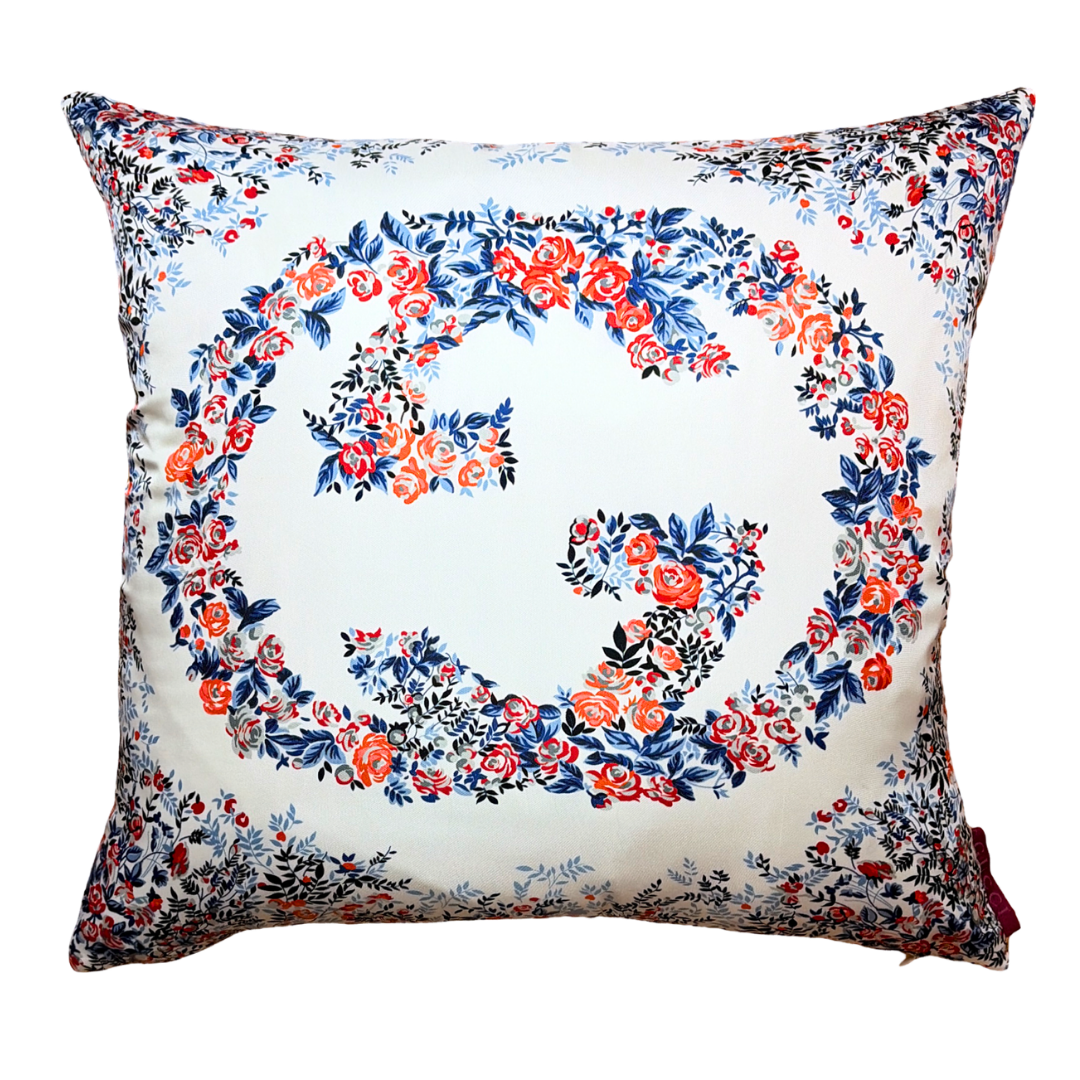 GUCCI Heritage Logo Scarf Pillow Decorative Pillow Throw Pillow