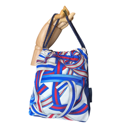Gucci Ribbons Scarf | Gucci Crossbody Bag at Vintage Luxe Up