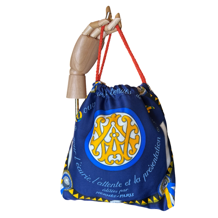 HERMES Couvertures et Tenues du Jour Scarf | Hermes Crossbody Bag at Vintage Luxe up