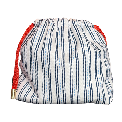 HERMES Couvertures et Tenues du Jour Scarf | Hermes Crossbody Bag at Vintage Luxe up
