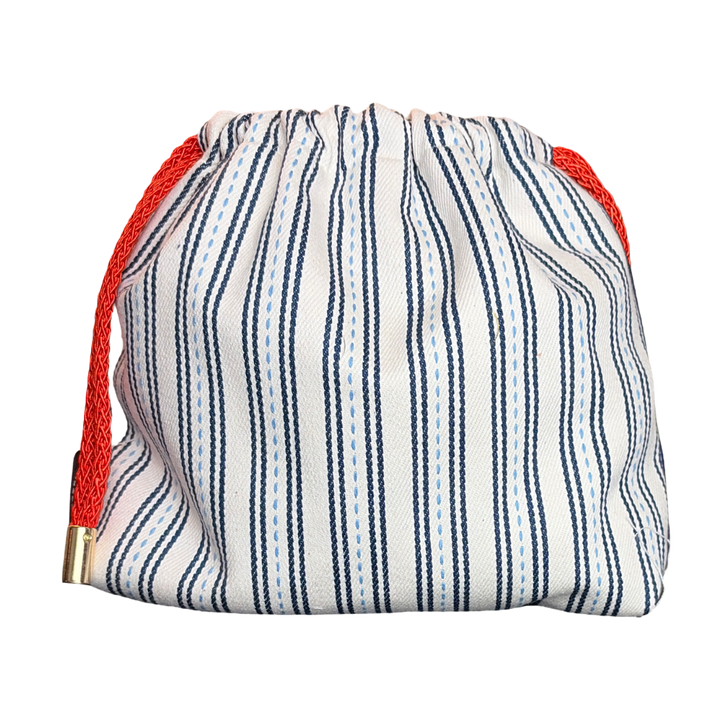 HERMES Couvertures et Tenues du Jour Scarf | Hermes Crossbody Bag at Vintage Luxe up