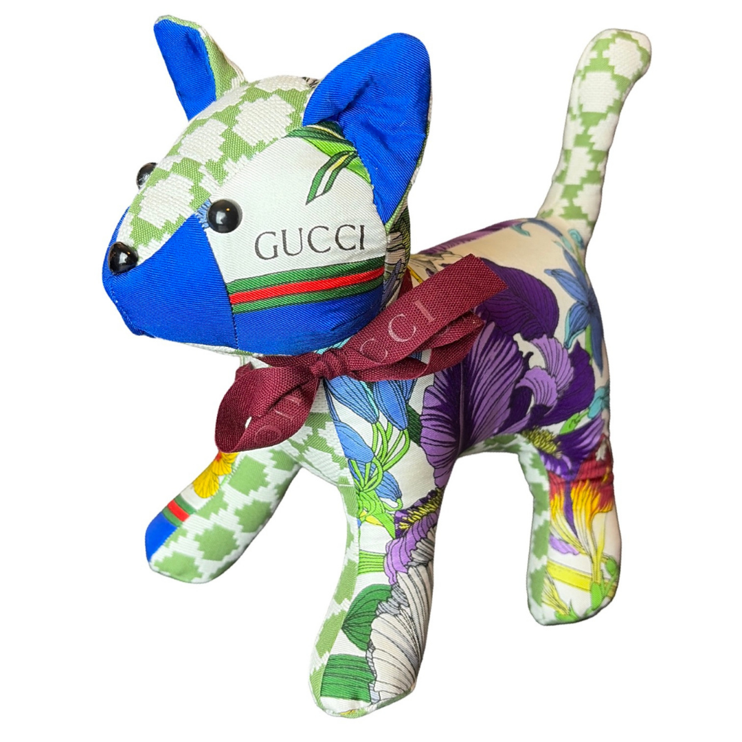 Gucci Iris Flower Scarf Kitten at Vintage Luxe Up