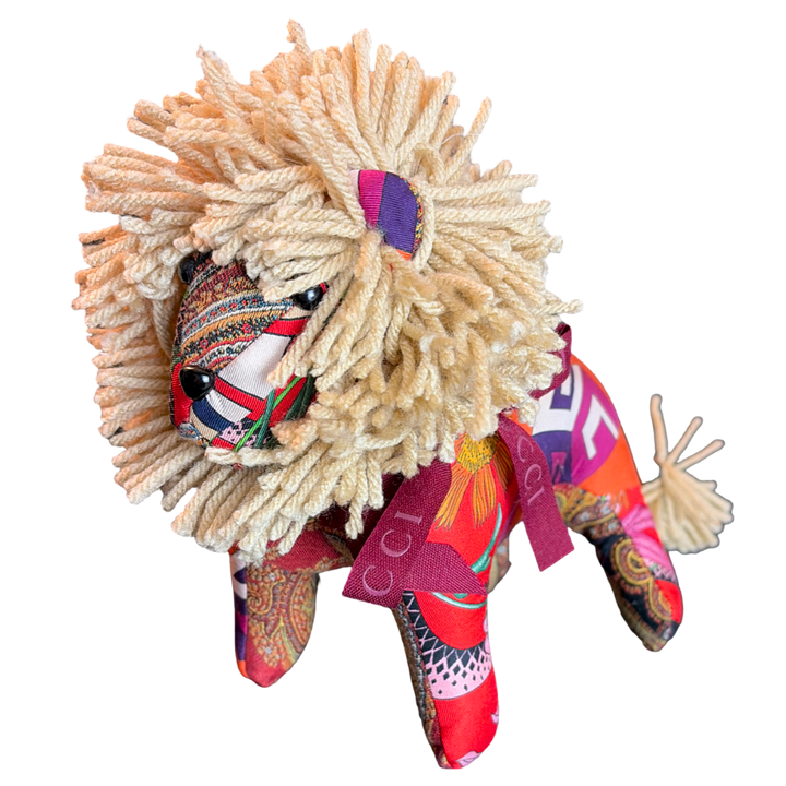 Gucci Logo Scarf Lion at Vintage Luxe Up