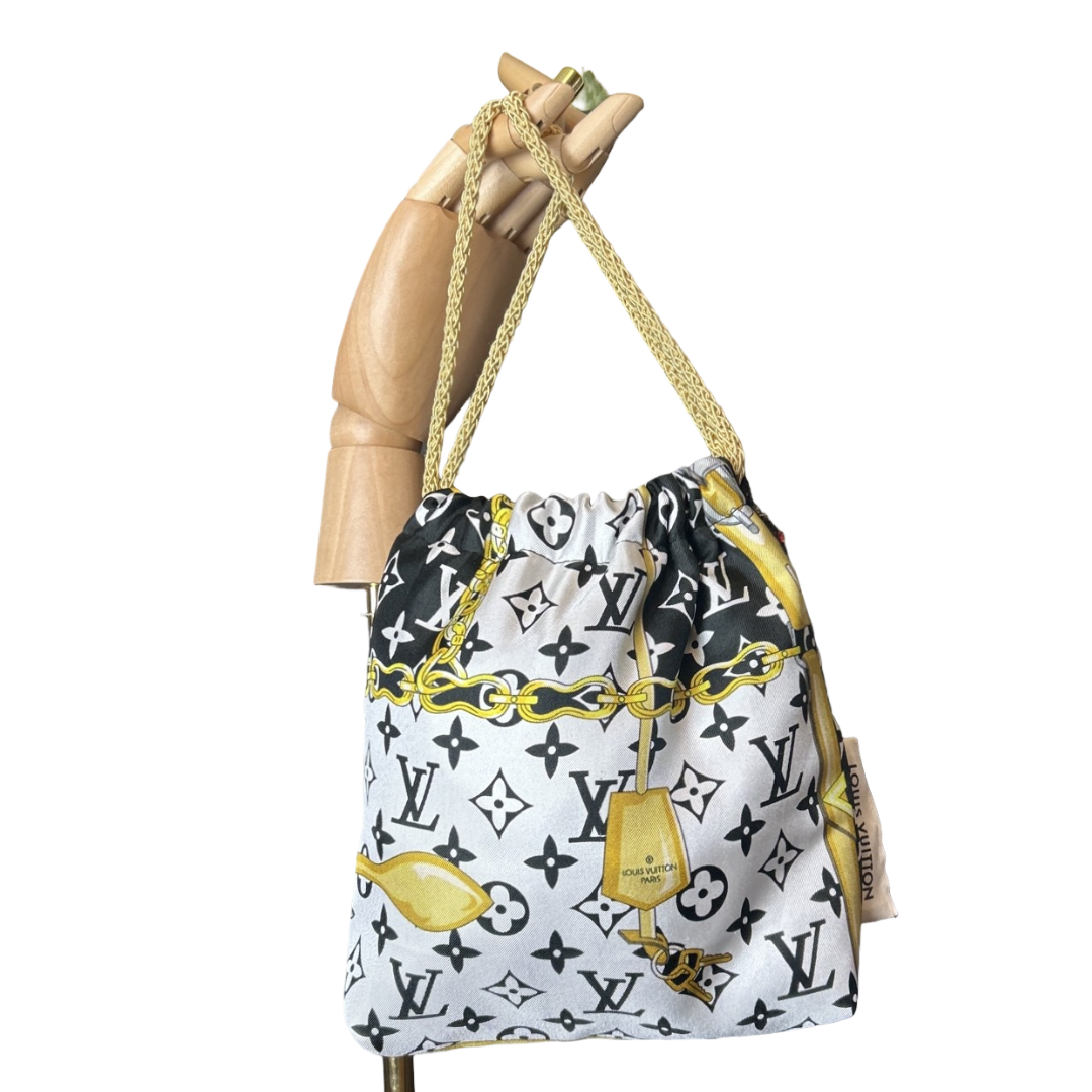 Louis Vuitton Monogram Scarf | Louis Vuitton Crossbody Bag at Vintage Luxe Up