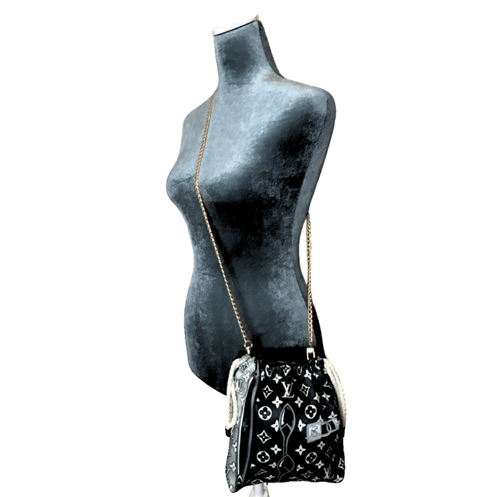 Louis Vuitton Monogram Scarf | Louis Vuitton Crossbody Bag at Vintage Luxe Up