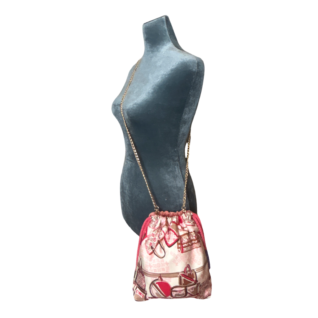 Louis Vuitton Malle Monogram Scarf | Louis Vuitton Crossbody Bag at Vintage Luxe Up