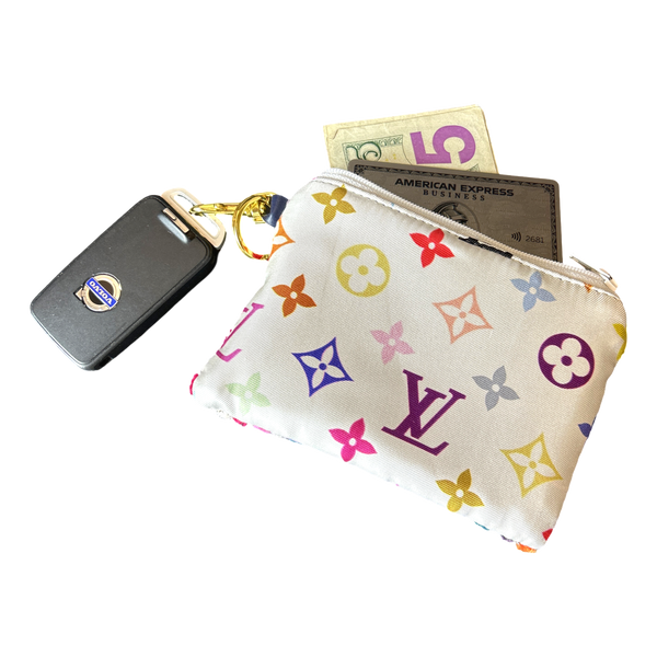 LOUIS VUITTONストライプロゴ クッション 保存袋付き LOUIS VUITTONストライプロゴ クッション 保存袋付き LOUIS VUITTON