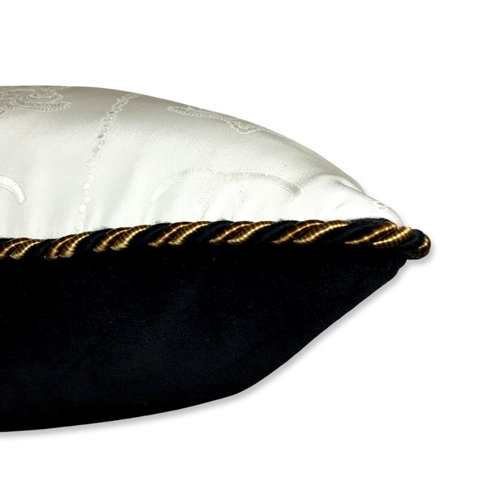 Panthère Royal Black Diamond Vintage Silk Scarf Pillow 22"