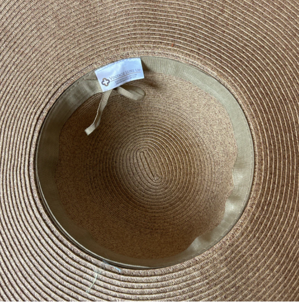 CC Logo Camellia Noir Perfect Straw Sun Hat