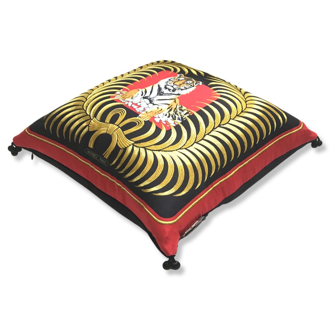 Tigre Royal Vintage Silk Scarf Pillow 17"