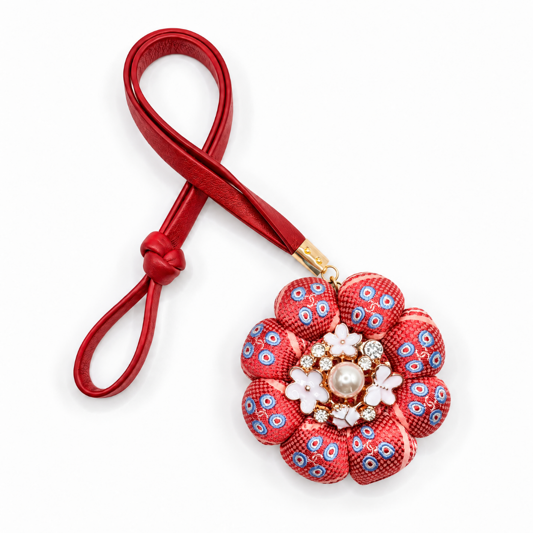 Chanel CC Logo Bag Charm | Chanel Fashion Accessories