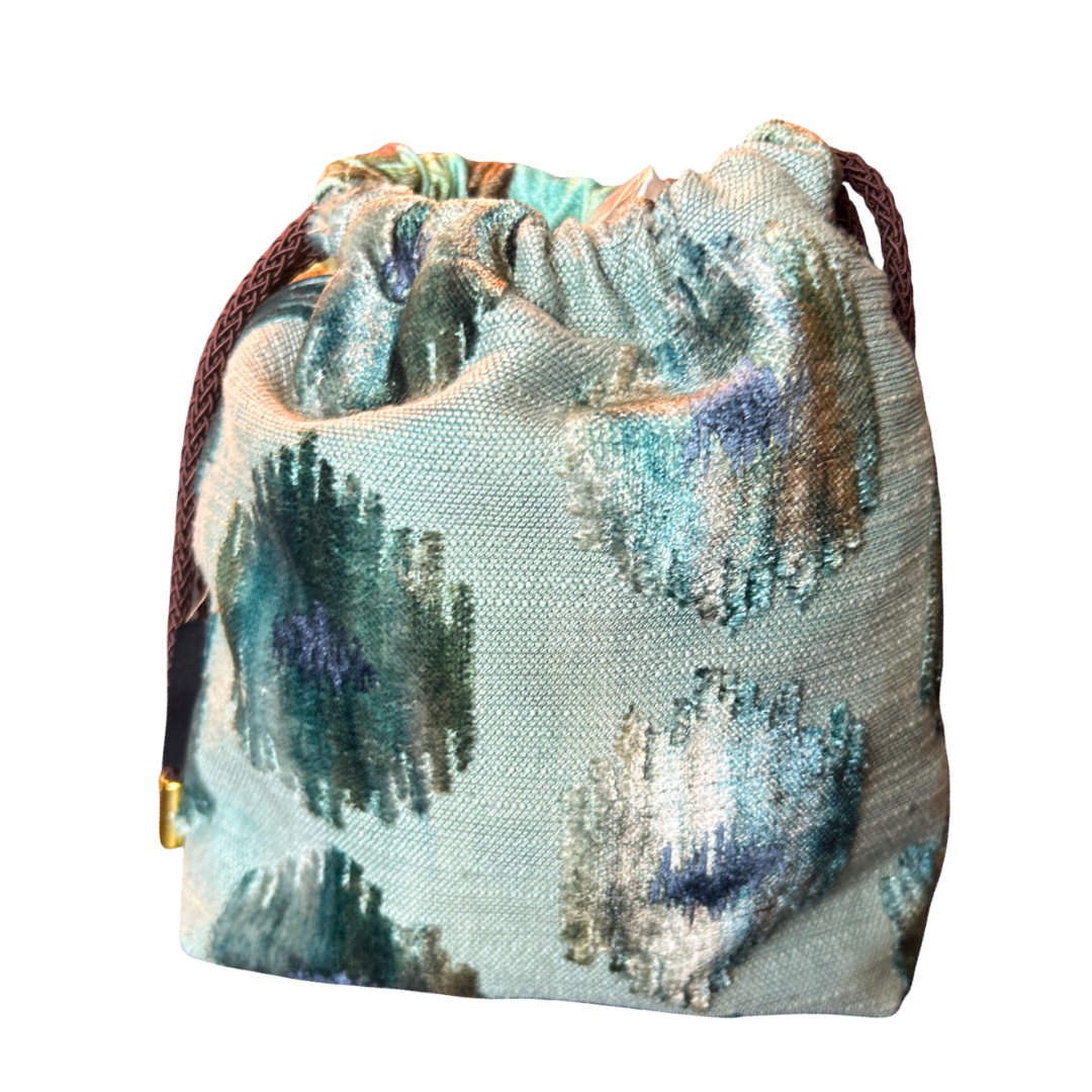 Chinoiserie Verte Vintage Scarf Drawstring Crossbody Bag