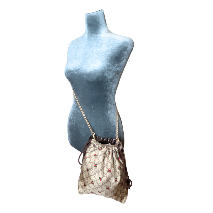 Gucci GG Hearts Scarf | Gucci Crossbody Bag