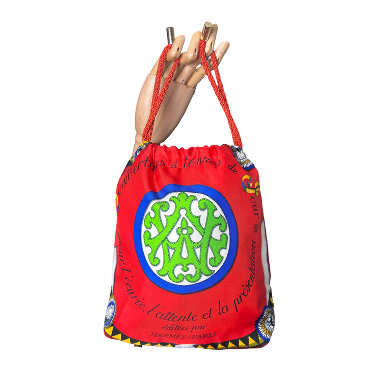 HERMES Couvertures et Tenues du Jour Scarf | Hermes Crossbody Bag at Vintage Luxe up