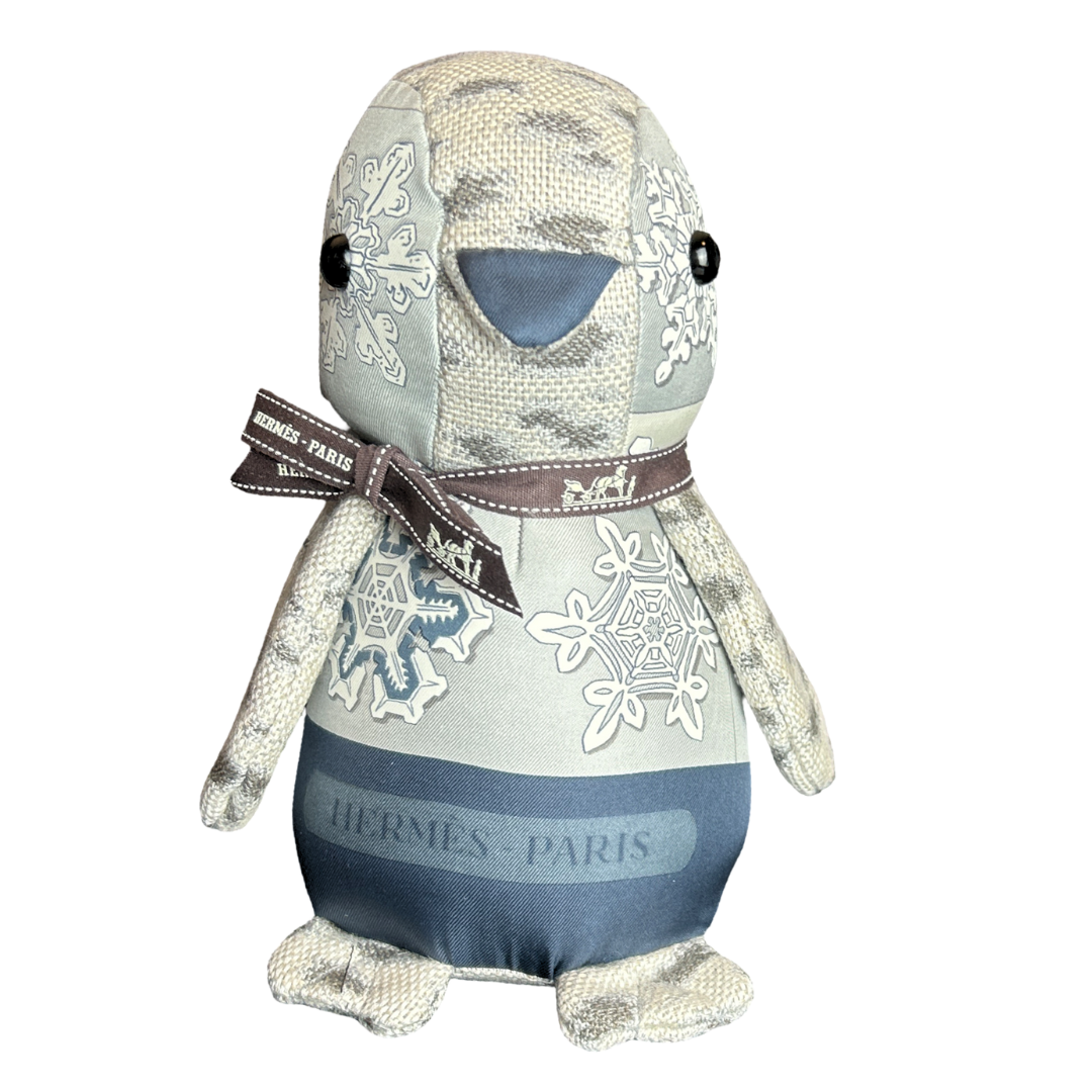 Hermes Feux de l'Hiver Scarf Penguin